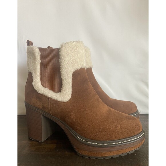 Pierre Dumas Women’s Brown Faux Suede Sherpa Lined Platform Heel Ankle Boots 9 - Picture 2 of 10